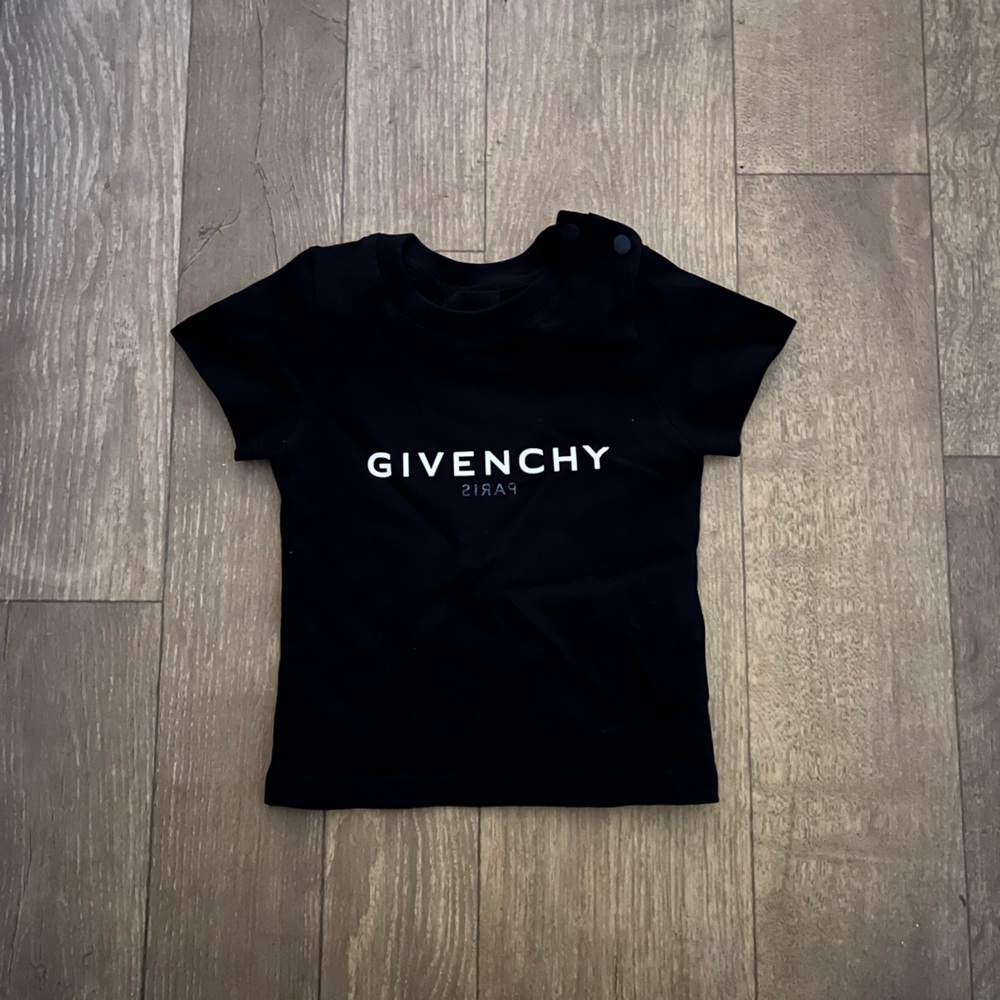 COPY - Givenchy T-shirt